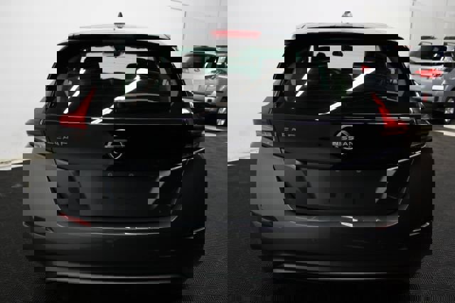 Used 2024 Nissan Leaf S image 7