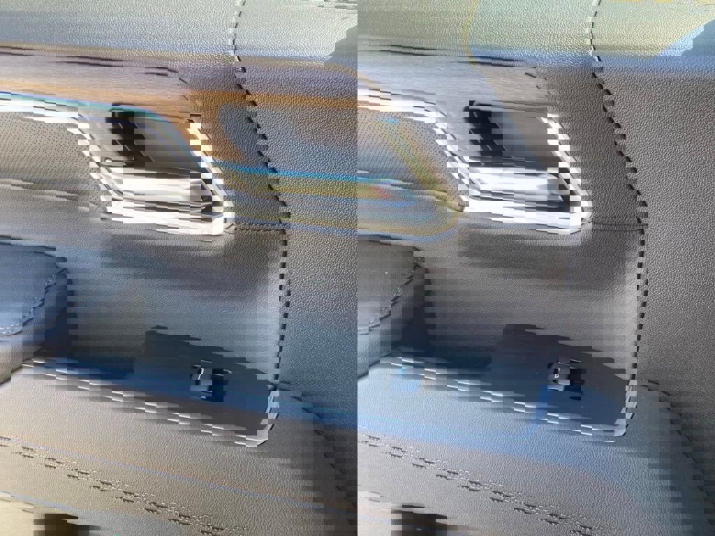 New 2025 Chevrolet Silverado 1500 High Country w/ Midnight Edition image 24