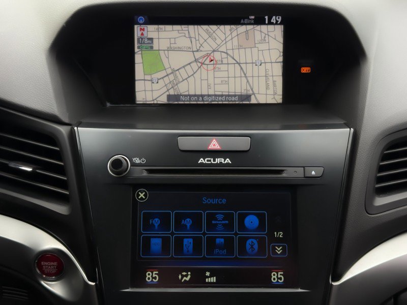 Used 2016 Acura ILX FWD with Premium Package image 22