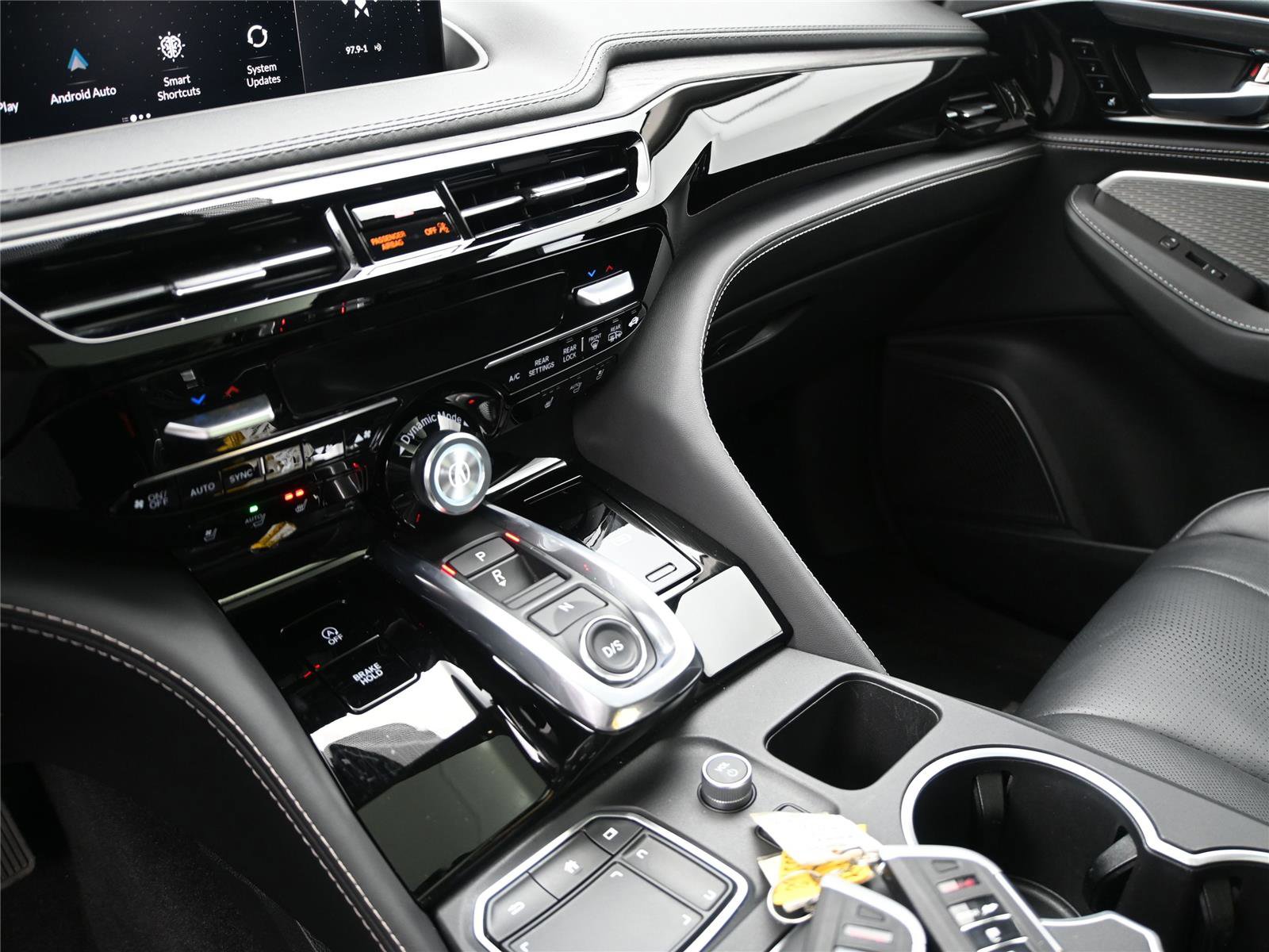 Certified 2024 Acura MDX SH-AWD w/ Advance Package image 4