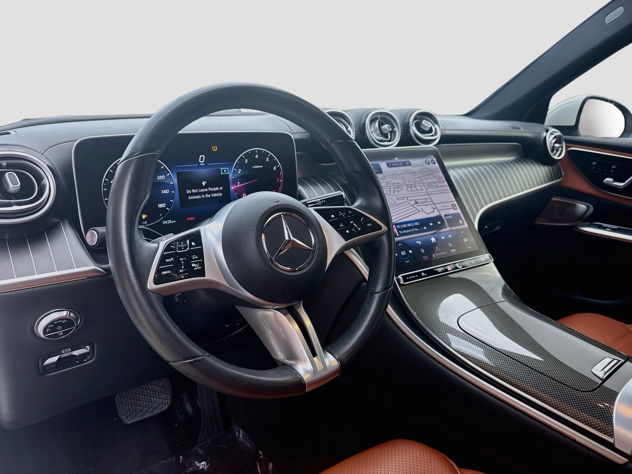 Used 2023 Mercedes-Benz GLC 300 w/ Exclusive Trim Package image 7