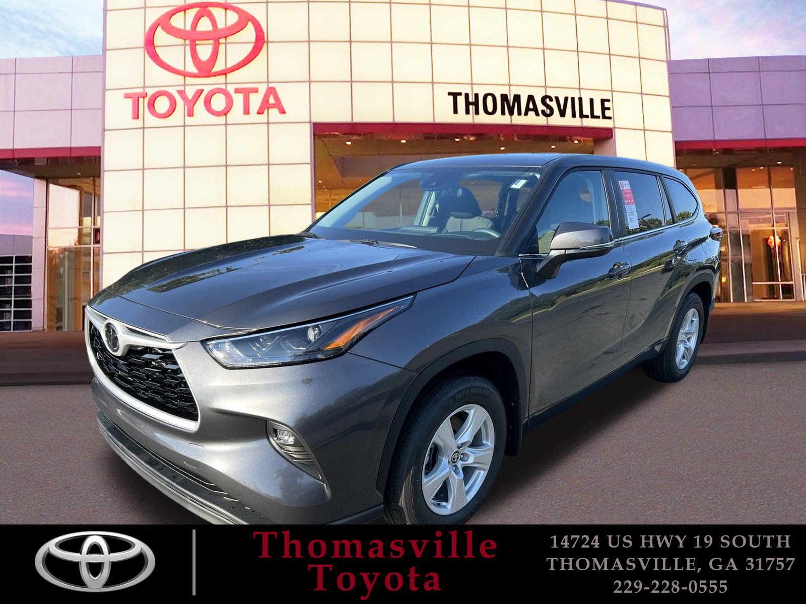 New 2024 Toyota Highlander LE FWD image 1