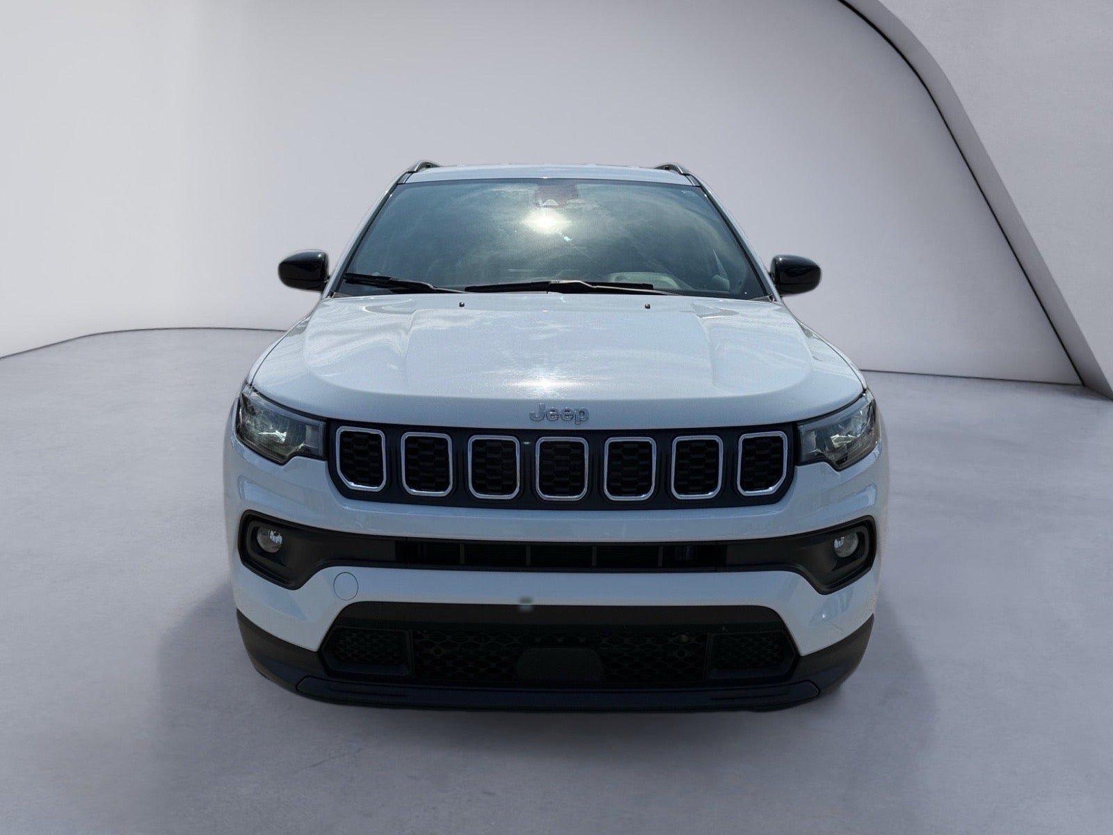Used 2024 Jeep Compass Latitude AWD/4WD image 8