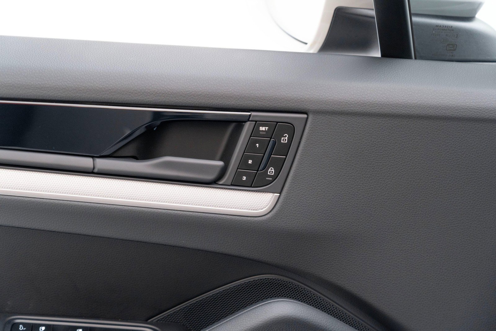 New 2025 Porsche Cayenne image 22