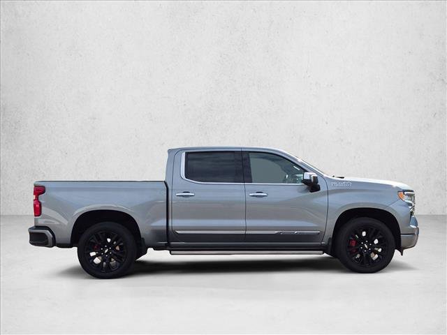 Used 2024 Chevrolet Silverado 1500 High Country w/ High Country Premium Package AWD/4WD image 4
