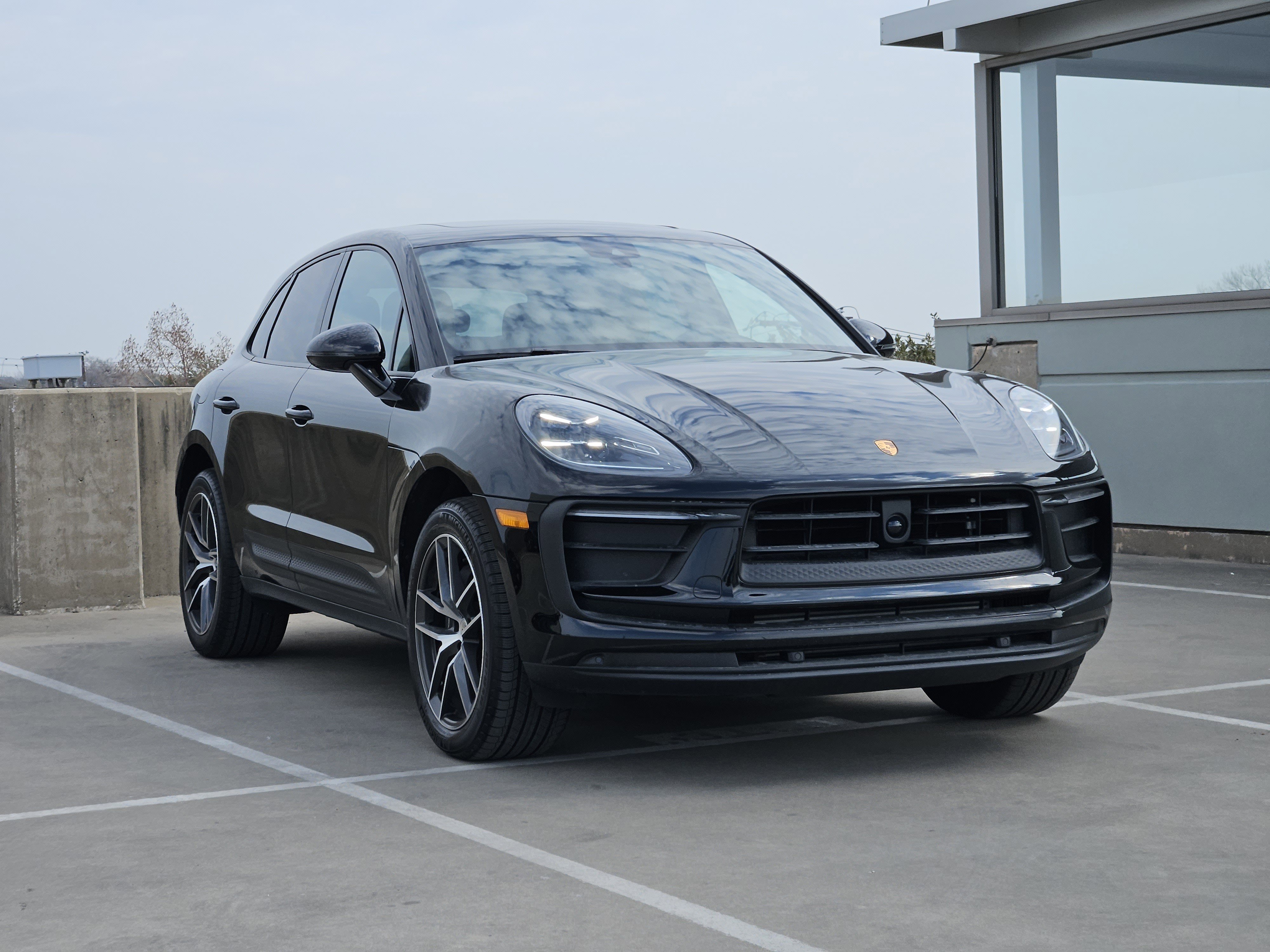 Certified 2026 Porsche Macan image 10