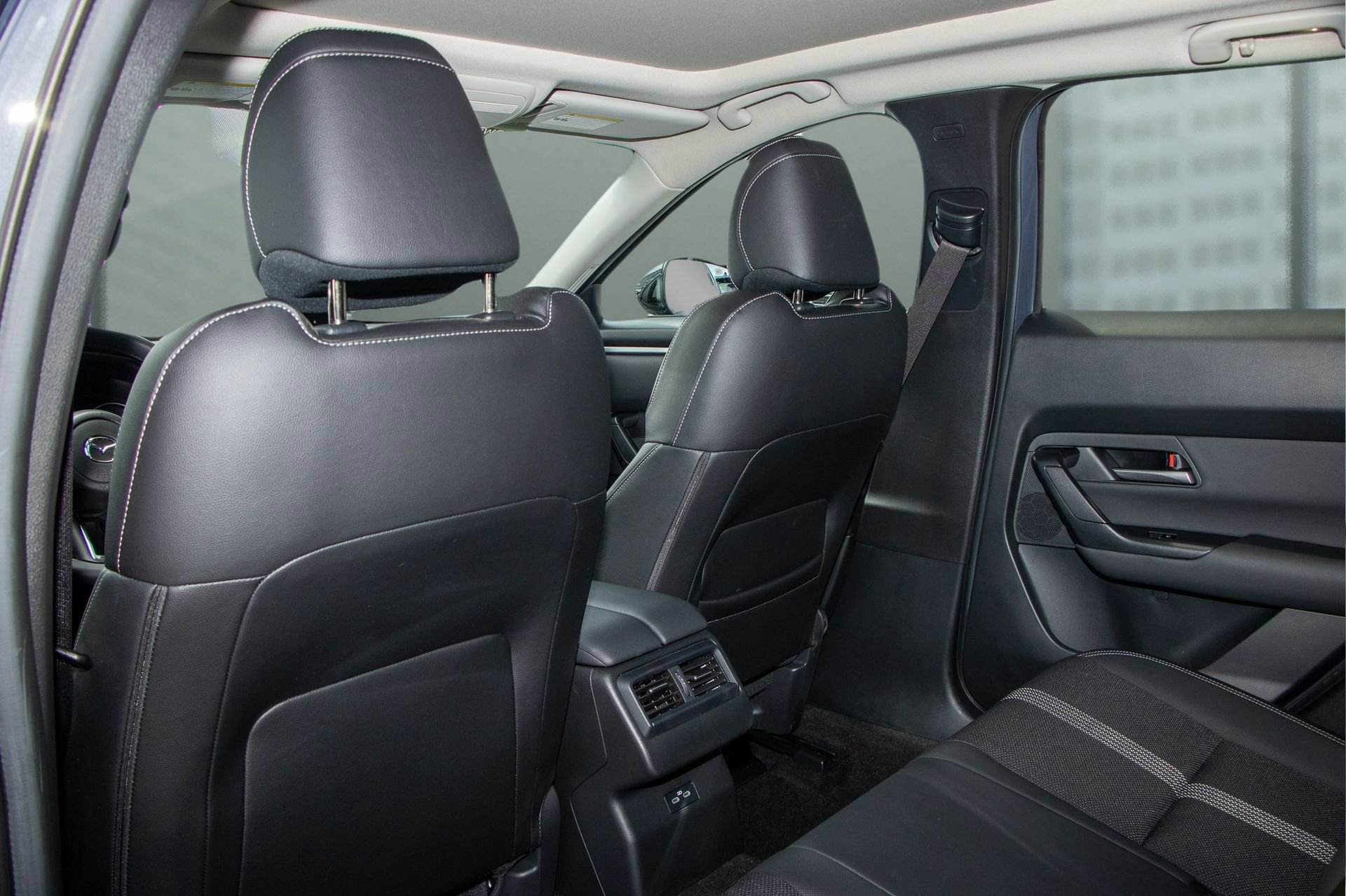 Used 2025 MAZDA CX-50 AWD 2.5 S w/ Premium Package image 13