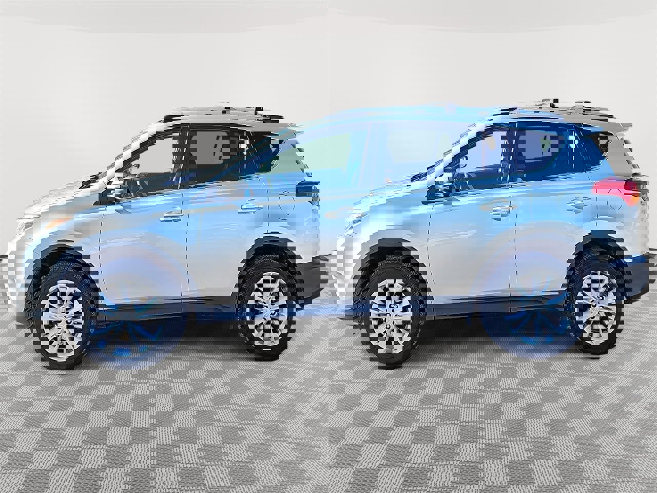 Used 2015 Toyota RAV4 Limited w/ Technology Package image 8