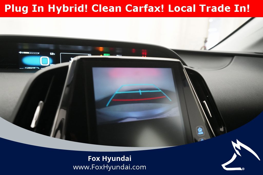 Used 2017 Toyota Prius Prime Premium image 19