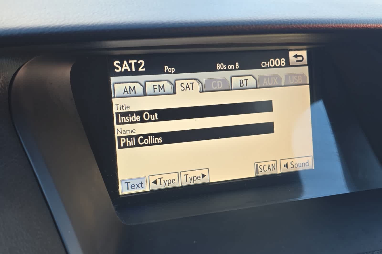 Used 2012 Lexus RX 450h FWD w/ Premium Pkg image 18