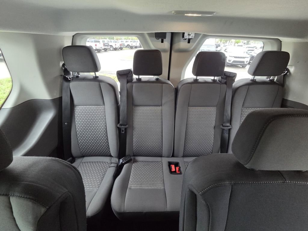 Used 2023 Ford Transit 350 XLT image 27