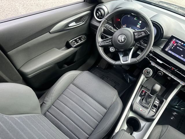 Used 2024 Alfa Romeo Tonale Sprint AWD/4WD image 17