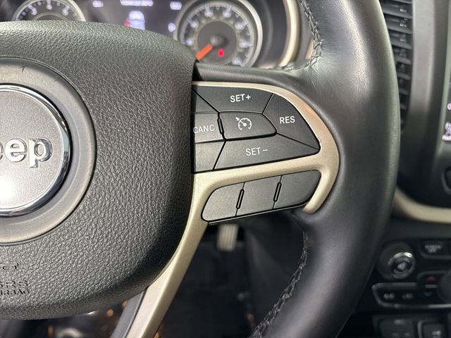 Used 2015 Jeep Cherokee Limited image 14