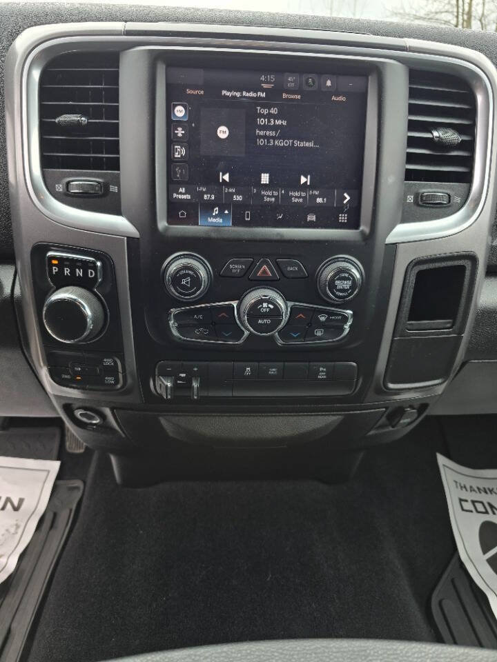 Used 2022 RAM 1500 Classic Warlock AWD/4WD image 16