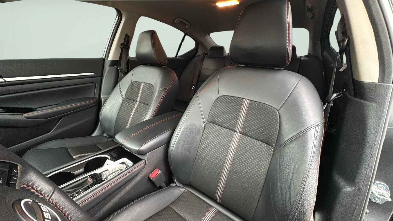 Used 2024 Nissan Altima 2.5 SR image 12