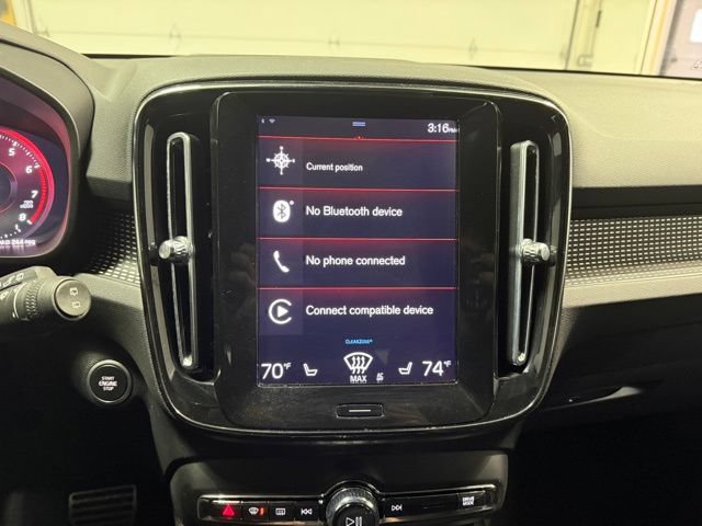 Used 2021 Volvo XC40 T5 R-Design w/ Protection Package AWD/4WD image 19