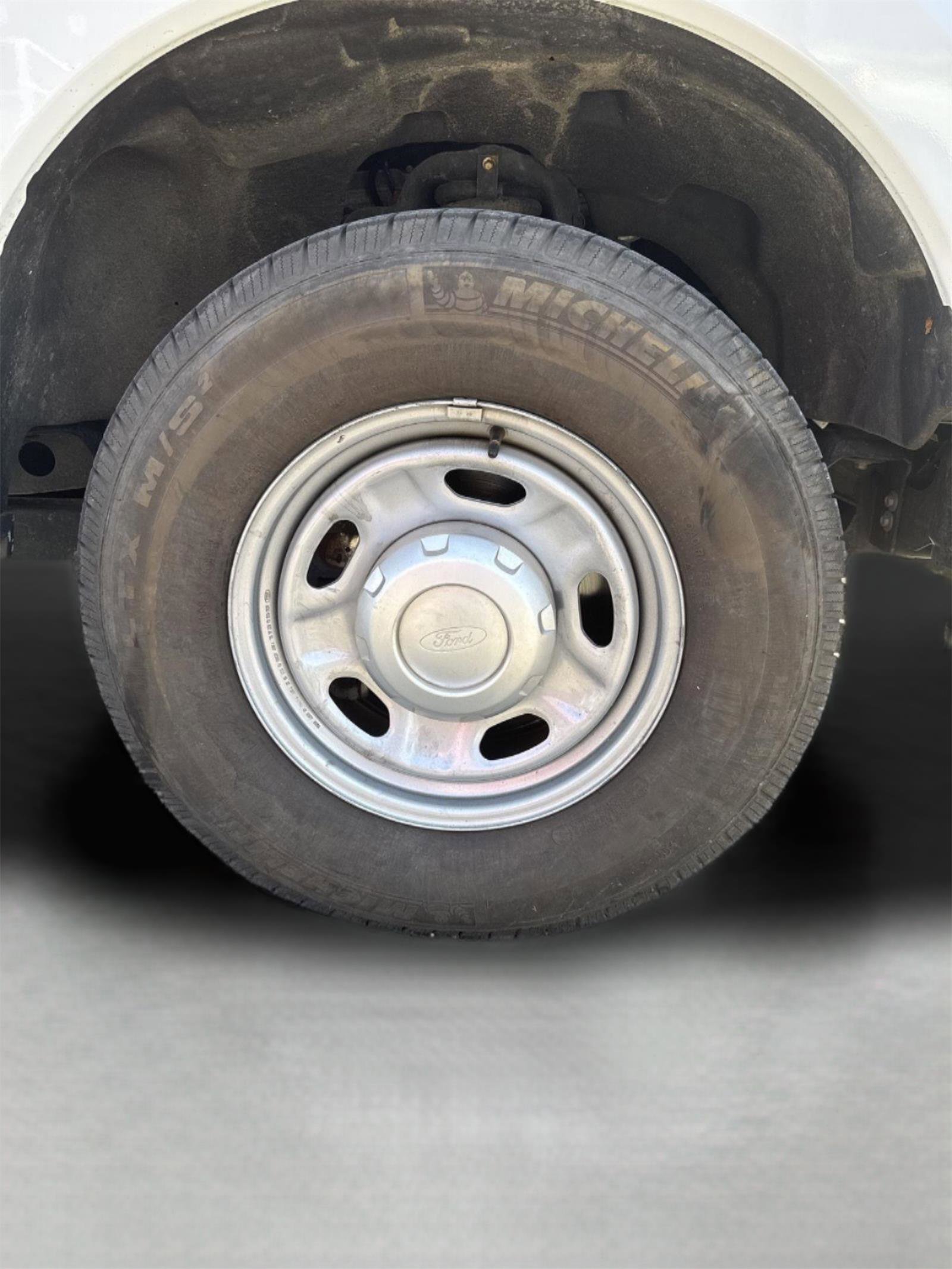 Used 2022 Ford F250 XL w/ Power Equipment Group image 15