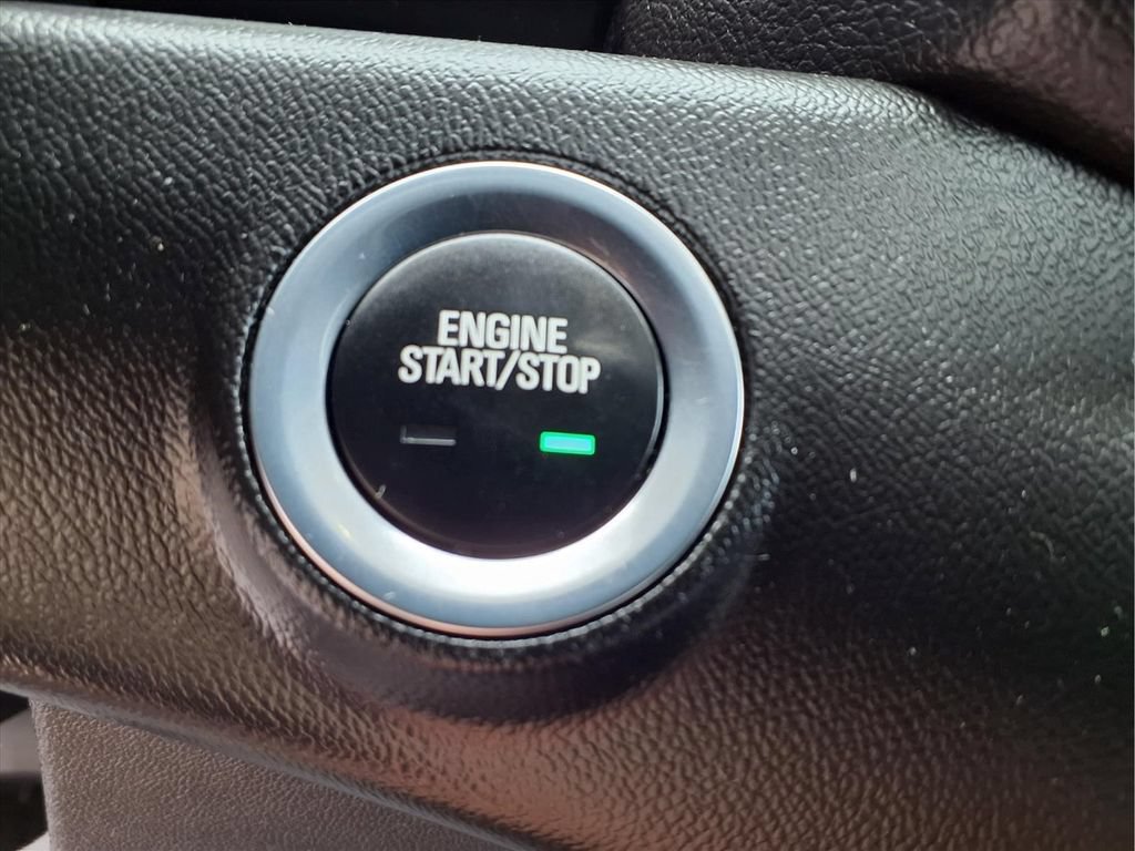 Certified 2024 GMC Terrain Denali w/ Denali Premium Package AWD/4WD image 31