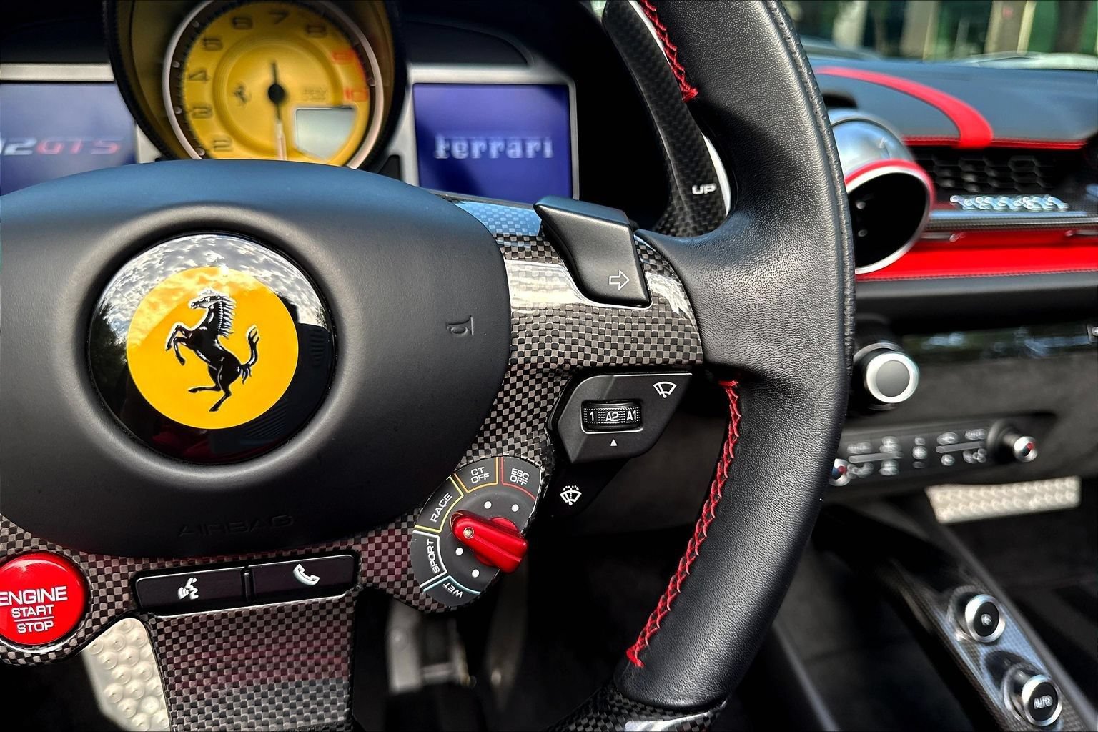 Used 2022 Ferrari 812 GTS RWD image 12