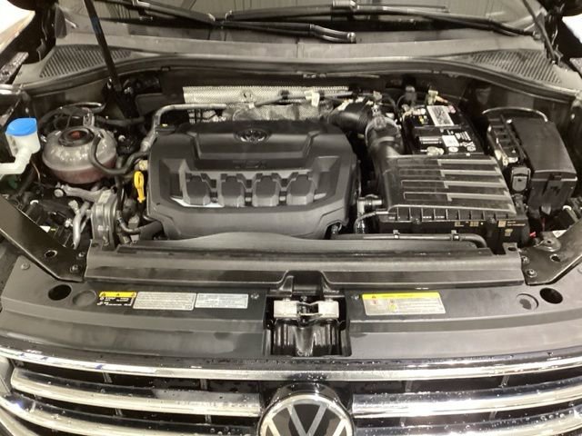 Used 2022 Volkswagen Tiguan SE image 9