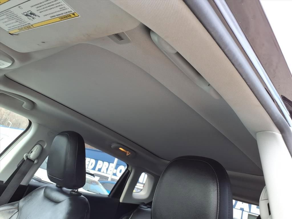 Used 2018 Jeep Compass Limited w/ Navigation Group image 13