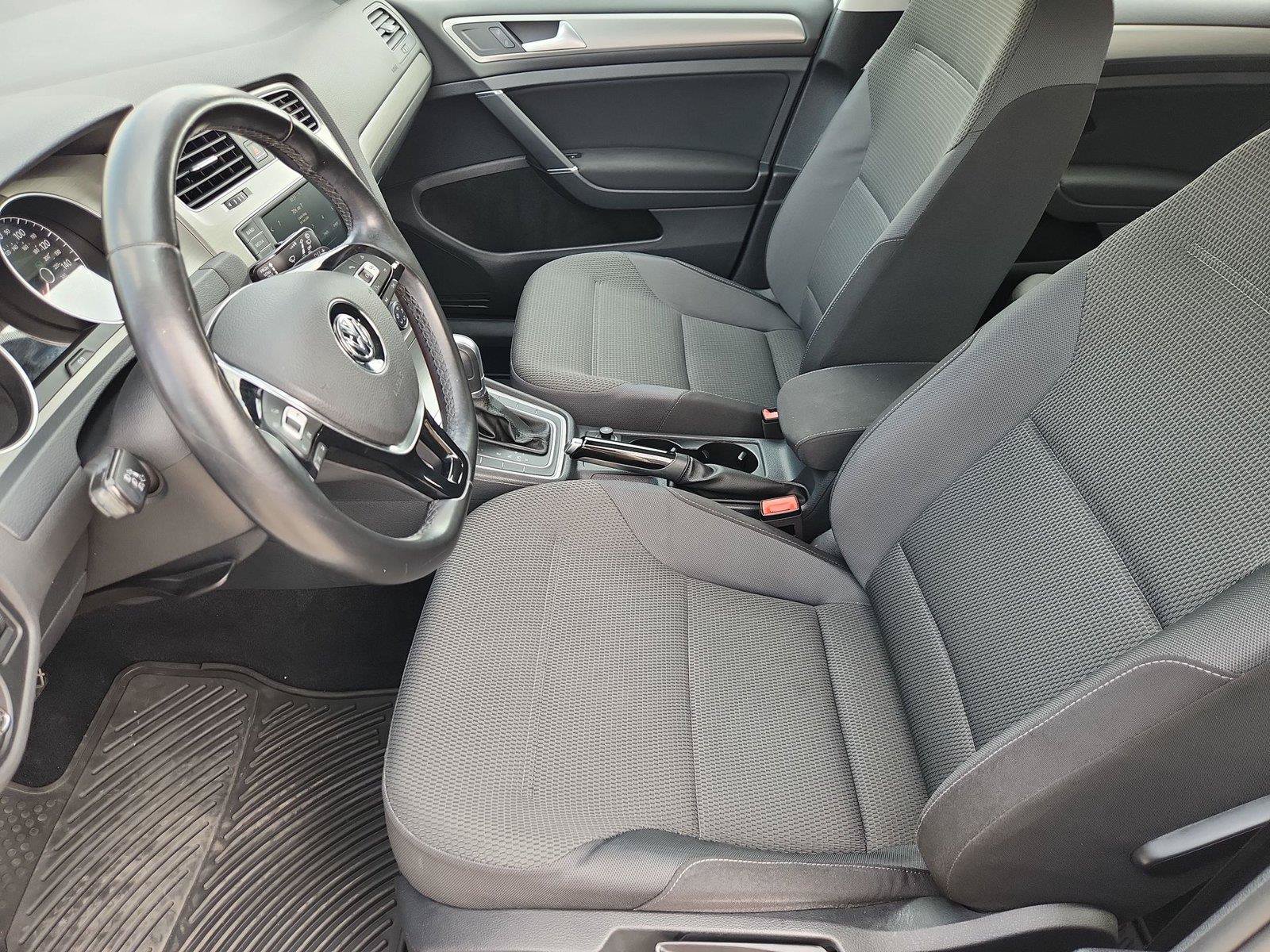 Used 2016 Volkswagen Golf S FWD image 18