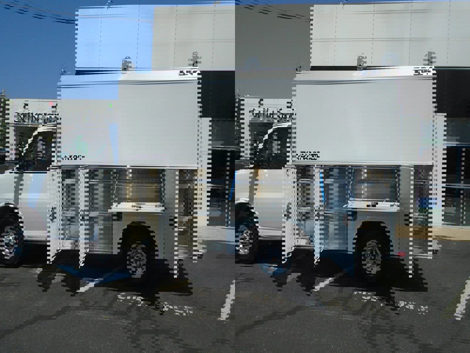 New 2025 GMC Savana 3500 w/ Power Convenience Package image 17