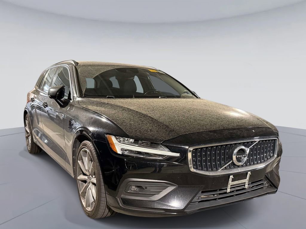 Used 2020 Volvo V60 T5 Momentum FWD image 3