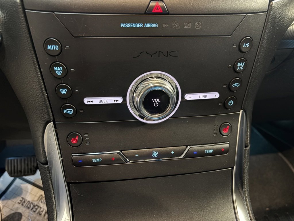 Used 2020 Ford Edge Titanium w/ Class II Trailer Tow Package image 14