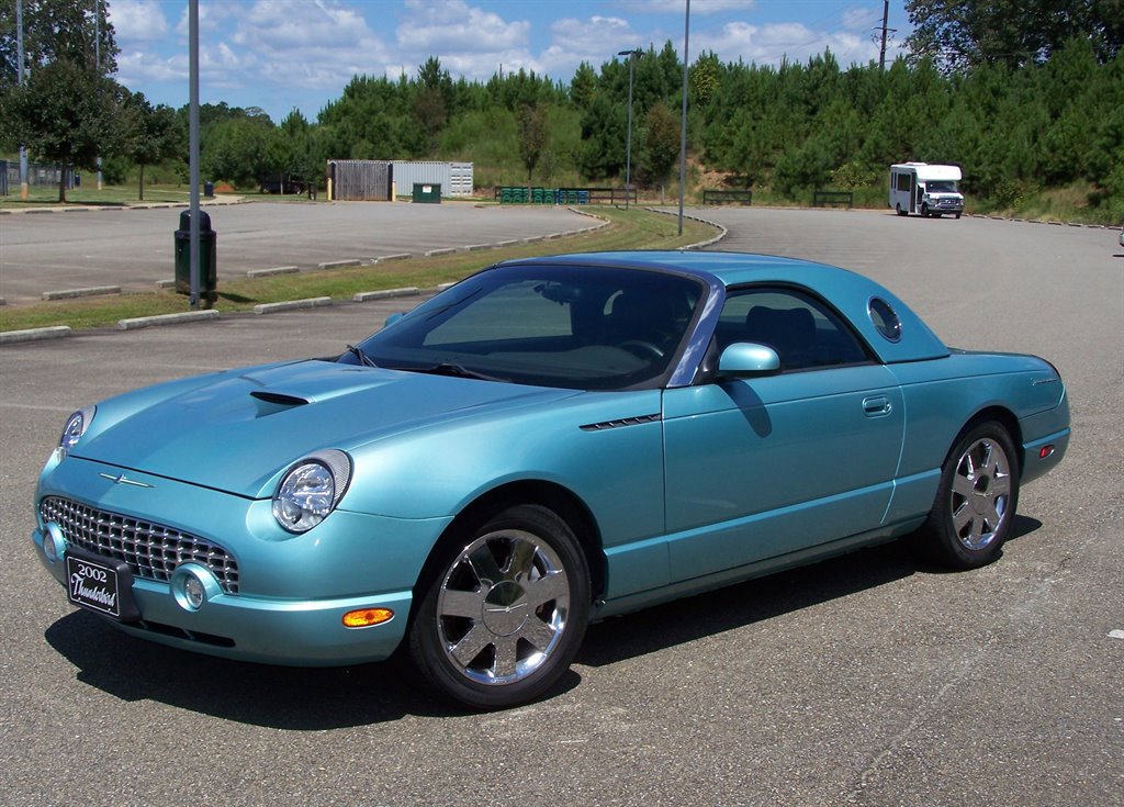 Used 2002 Ford Thunderbird image 3