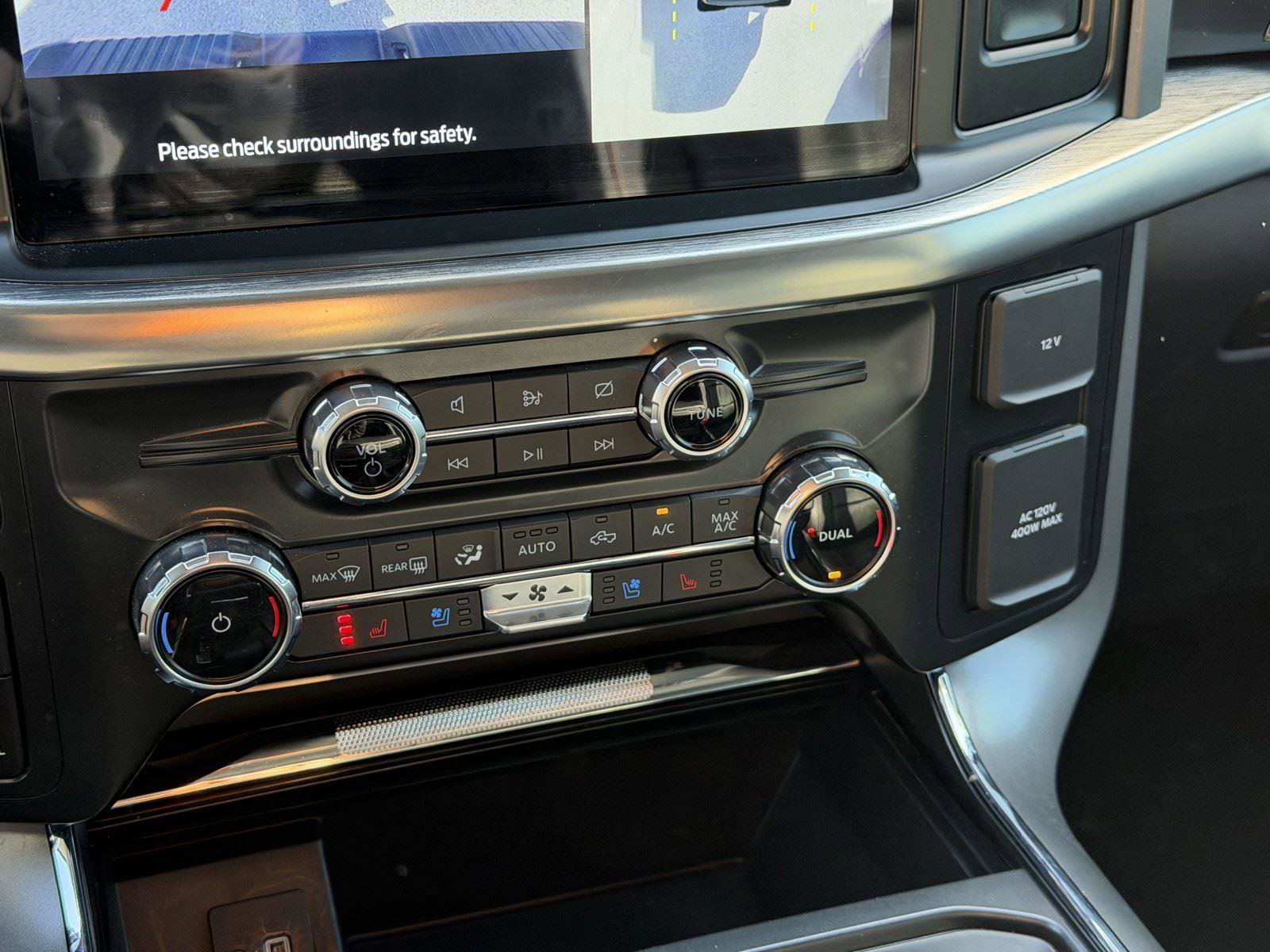 Used 2022 Ford F150 Lariat w/ Max Trailer Tow Package image 12