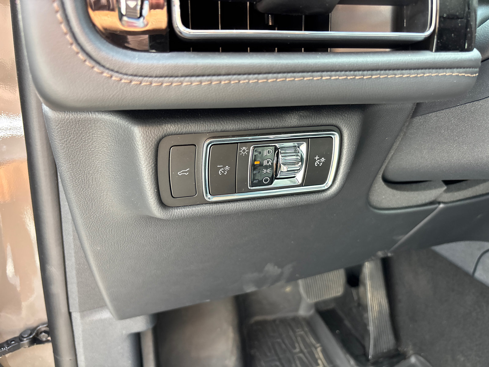 New 2026 Lincoln Aviator Reserve AWD/4WD image 14
