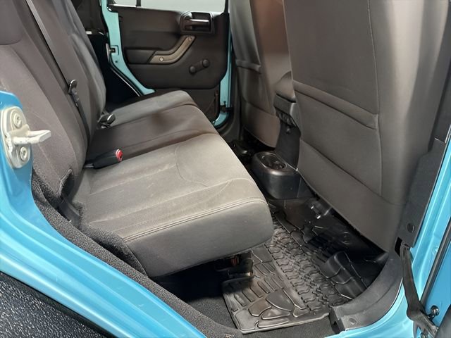 Used 2017 Jeep Wrangler Unlimited Sport w/ Connectivity Group AWD/4WD image 29