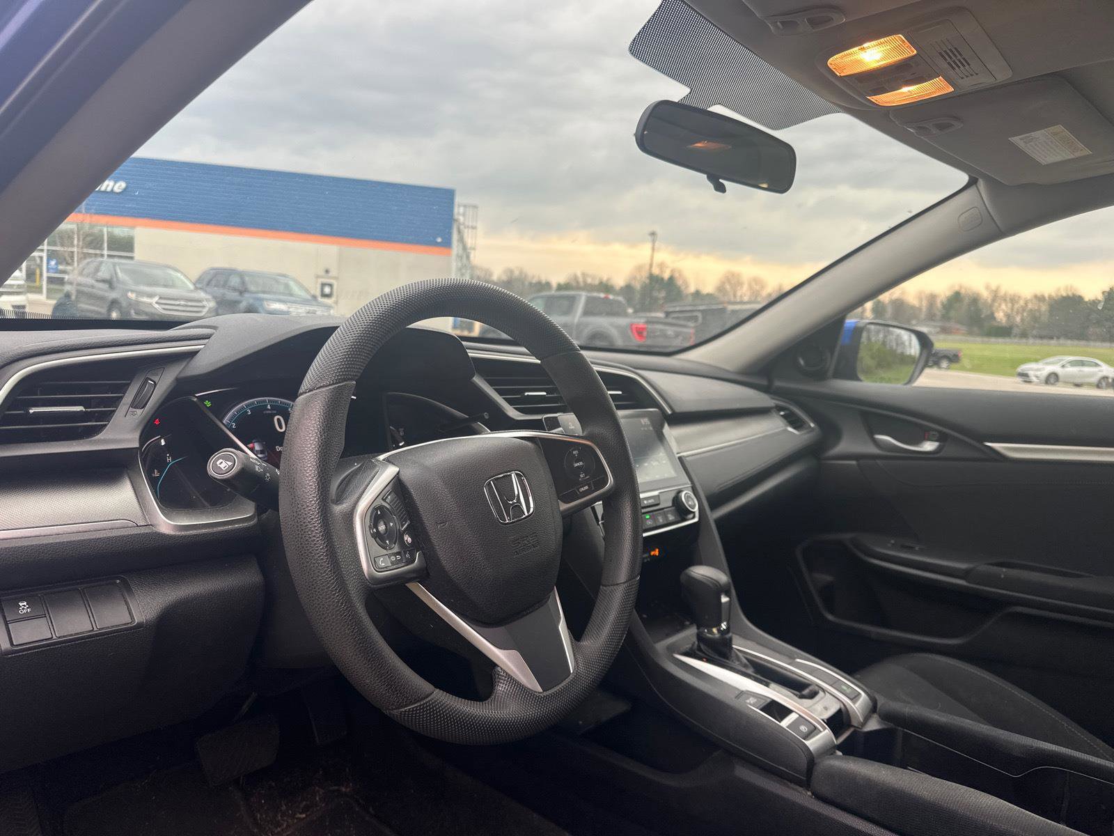 Used 2018 Honda Civic EX image 5