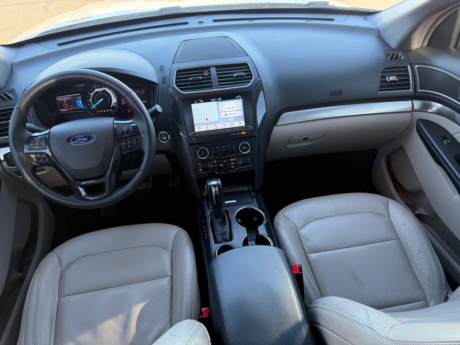 Used 2018 Ford Explorer XLT w/ Equipment Group 202A image 27