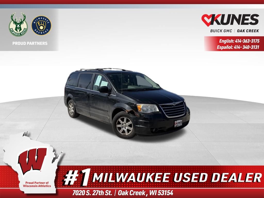 Used 2008 Chrysler Town & Country Touring FWD image 1
