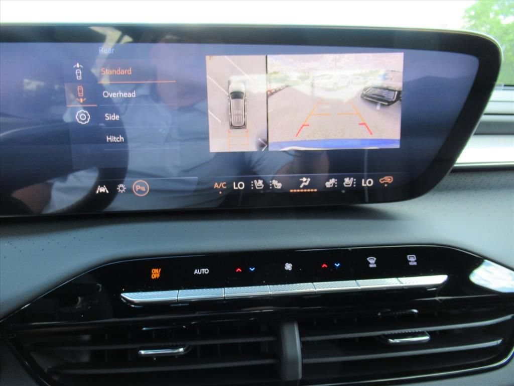New 2026 Buick Enclave Avenir w/ Super Cruise Package FWD image 29