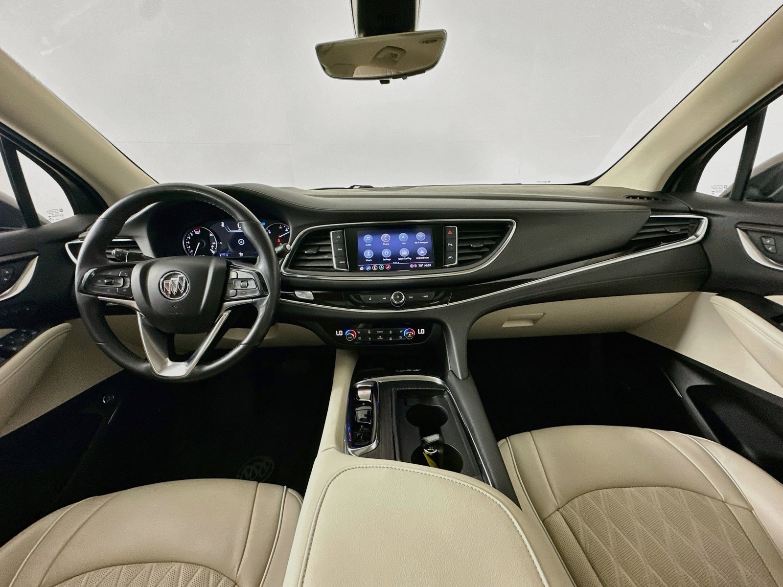 Used 2022 Buick Enclave Avenir w/ Avenir Technology Package AWD/4WD image 14