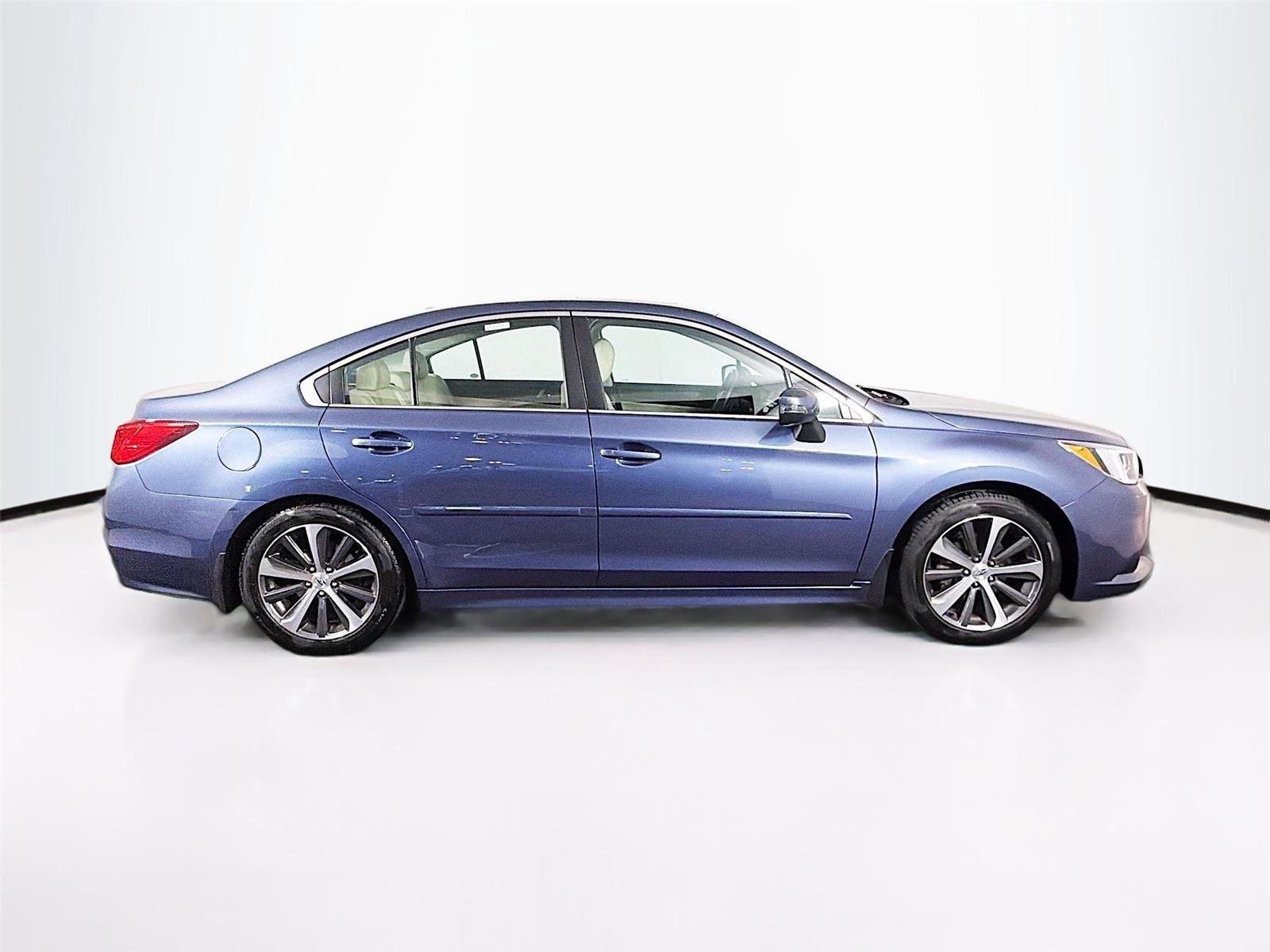 Used 2015 Subaru Legacy 2.5i Limited AWD/4WD image 8
