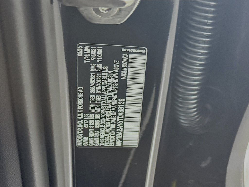 Certified 2026 Porsche Cayenne Coupe AWD/4WD image 34