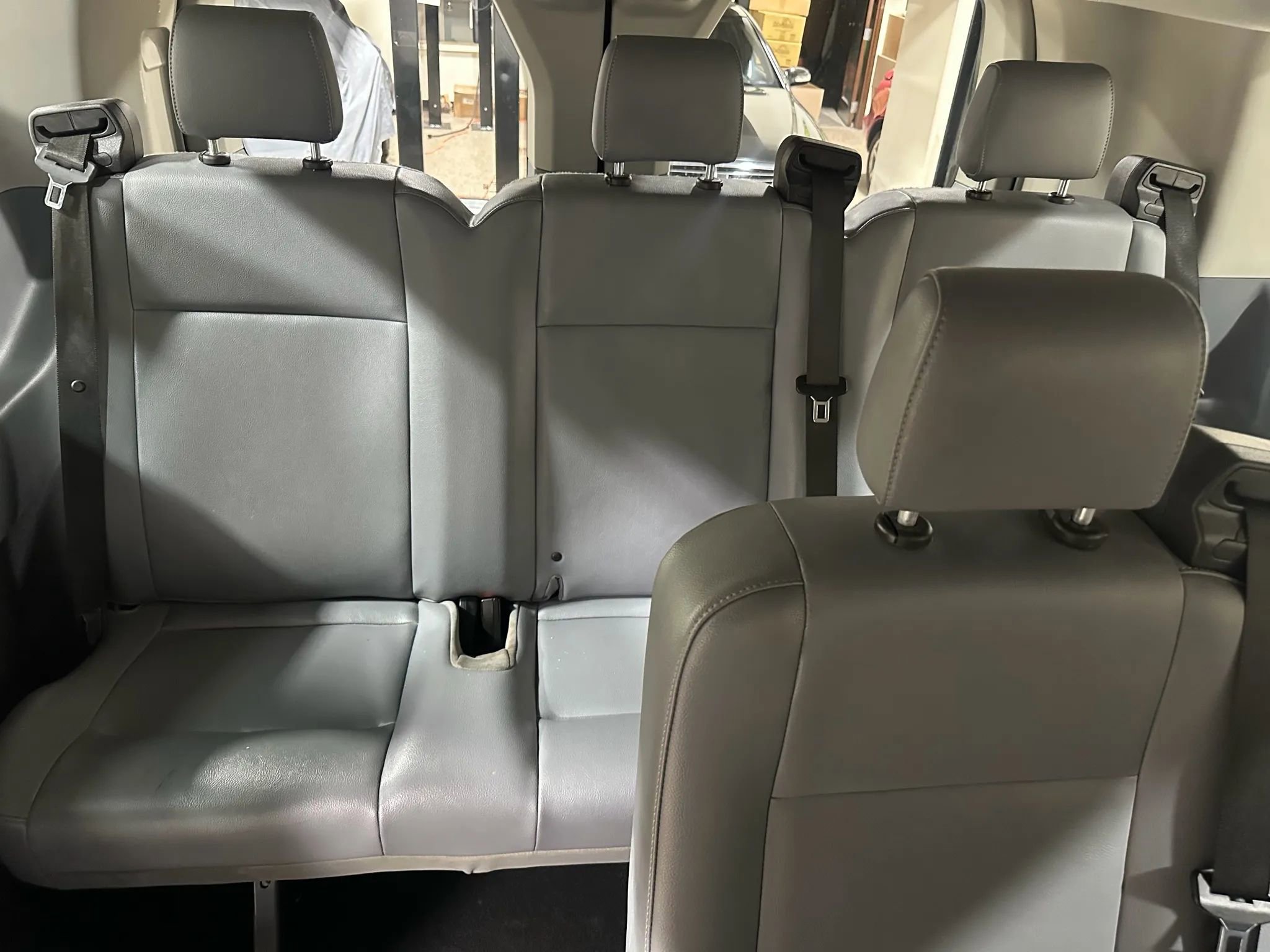 Used 2019 Ford Transit 150 XL image 32