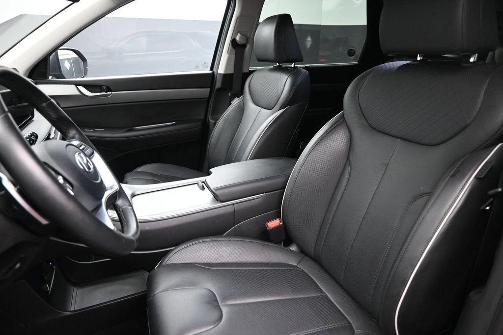Used 2025 Hyundai Palisade SEL FWD image 4