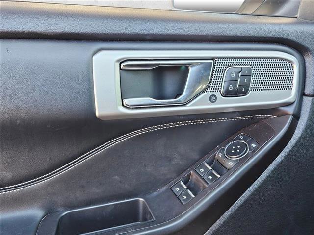 Used 2020 Ford Explorer ST image 9