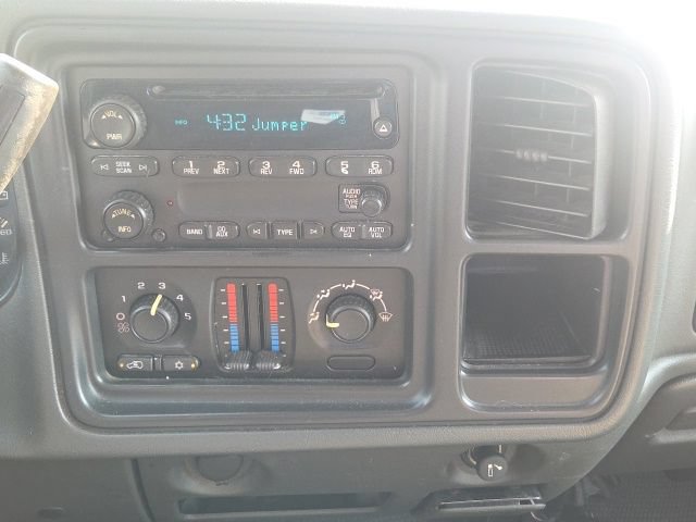 Used 2005 GMC Sierra 1500 W/T RWD image 18