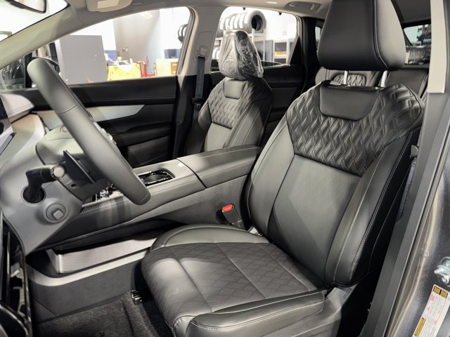 New 2026 Nissan Murano Platinum w/ Cargo Package AWD/4WD image 17