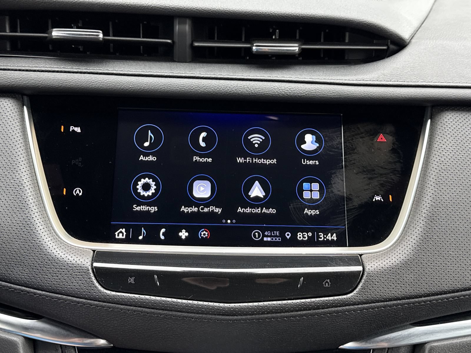 Used 2024 Cadillac XT6 Luxury FWD image 28