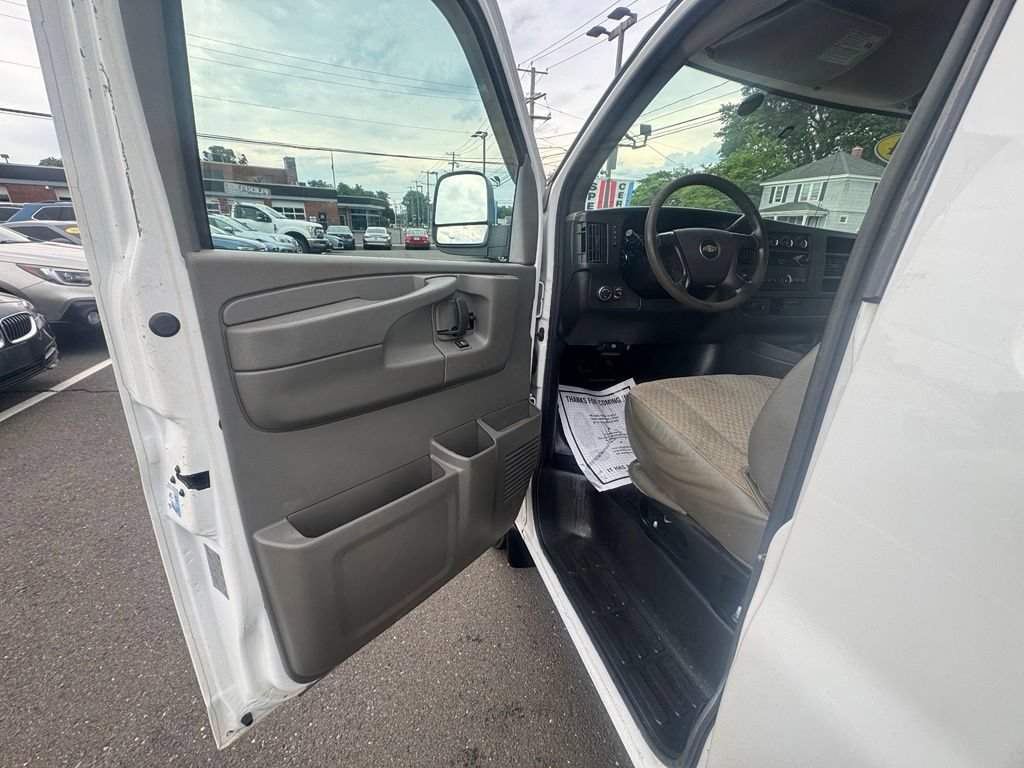 Used 2014 Chevrolet Express 1500 AWD image 21