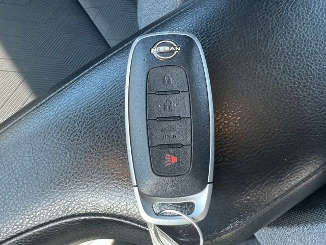 Used 2024 Nissan Versa SV FWD image 23