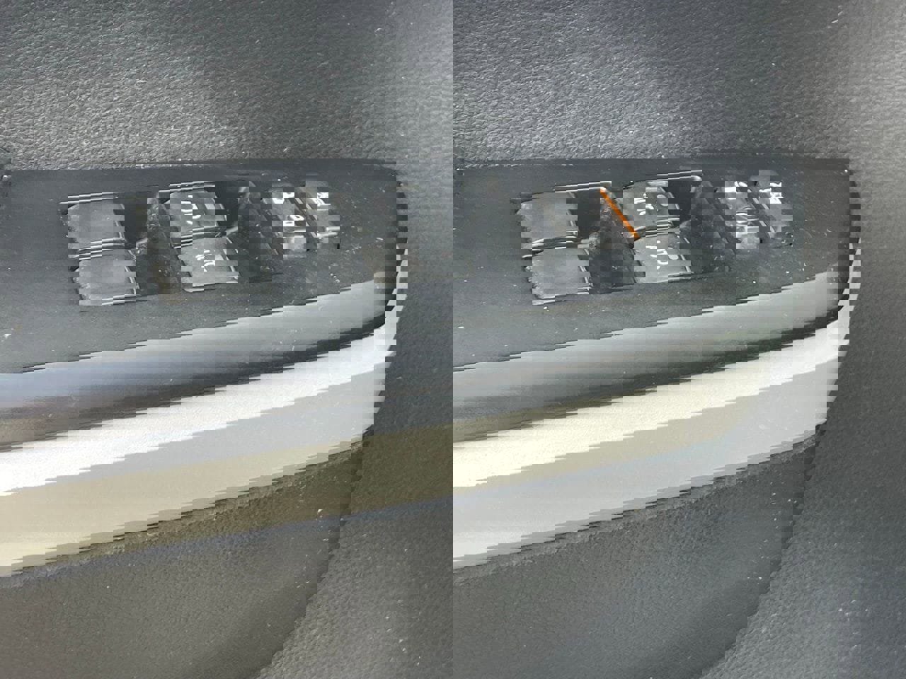 Used 2014 Toyota Tundra Platinum image 7