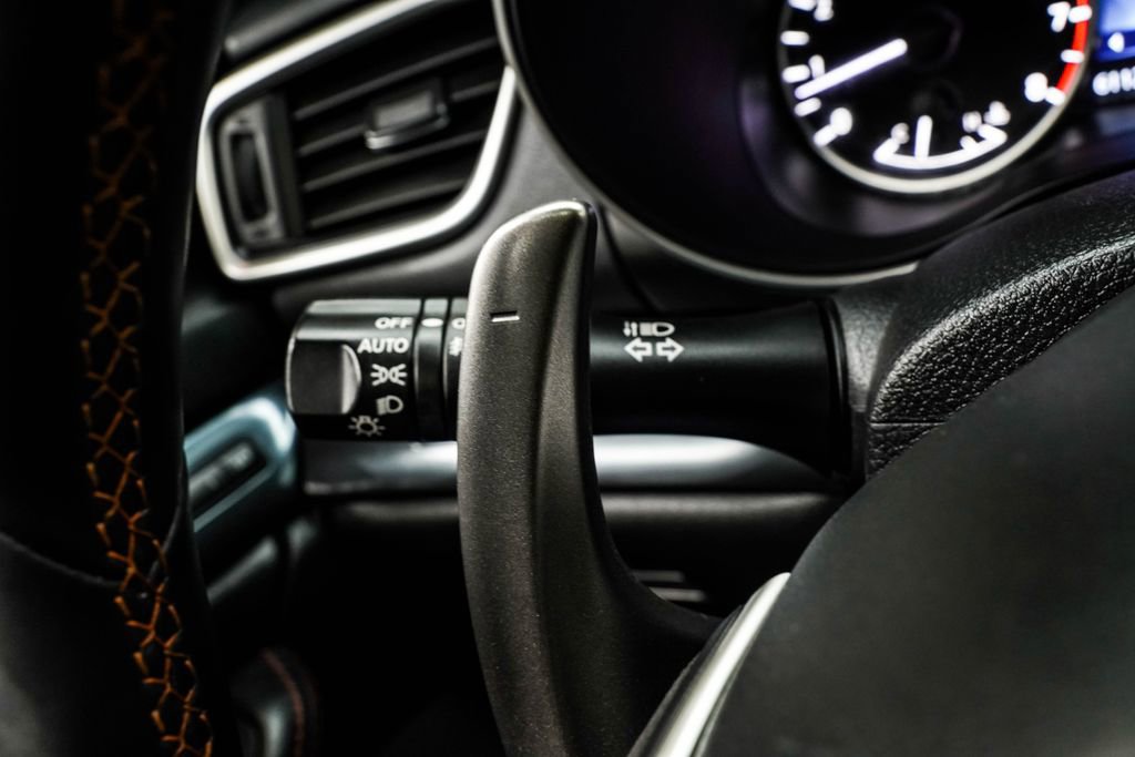 Used 2023 Nissan Maxima SR w/ Sport Mat Group image 40